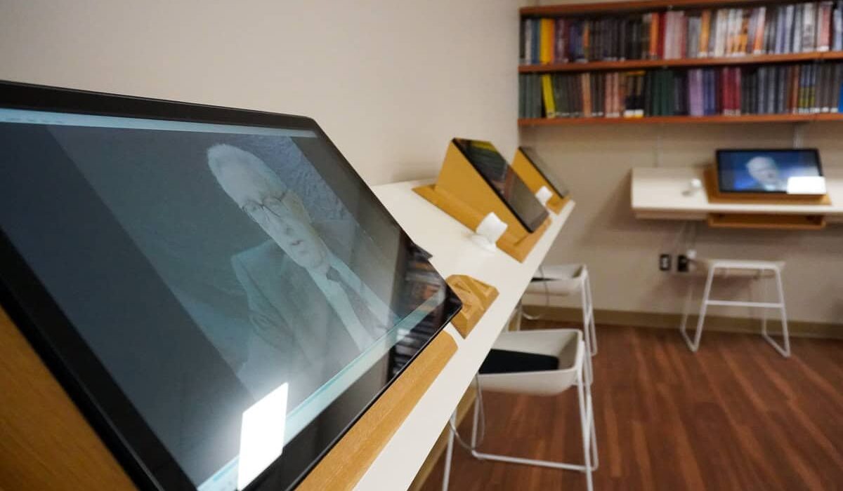 Touch screens and research stations at the Kalikow Center