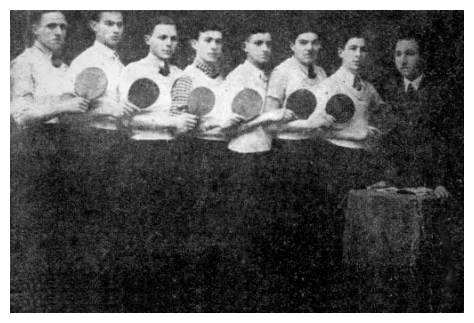Sos591a.jpg [26 KB] - The Sosnowiec Maccabi ping-pong team